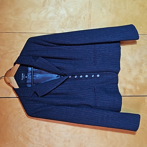 Larry Levine Suit Jacket Pin Stripe Beautiful Button Details Size 10 - Picture 1 of 8